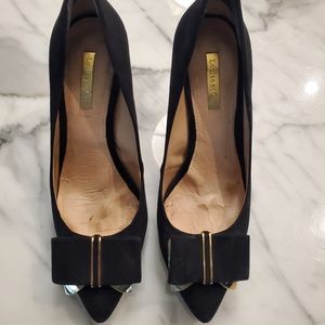 Louise et Cie Black Suede heels with gold trim bow size 38/8B
